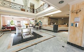 Chrispy Waterpark Resort